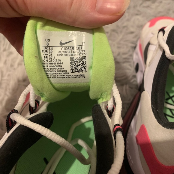 2020 Nike Air Max 270 React 'Hyper Pink - Picture 6 of 7